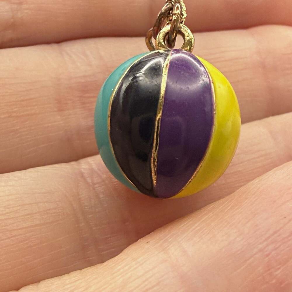 Vintage Gold Tone 3D Enamel Beach Ball Pendant Necklace Retro Colorful Multi